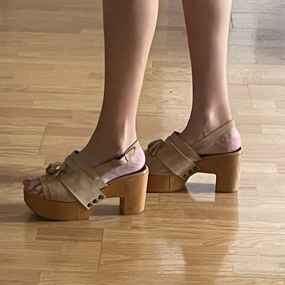 Robert Clergerie Suede Tassel Platform Wooden Sandals - Picture 15 of 16